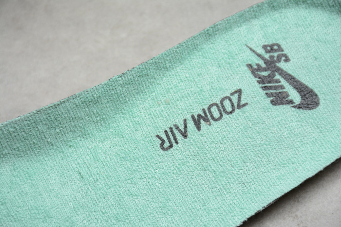 nike sb dunk low Di*m*nd s*pply co white Di*m*nd bv1310-100