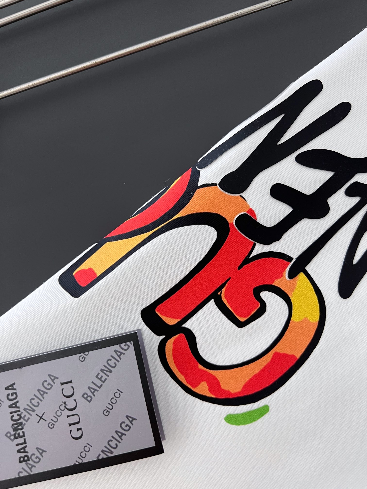 Ba*len*cia*ga t-shirts